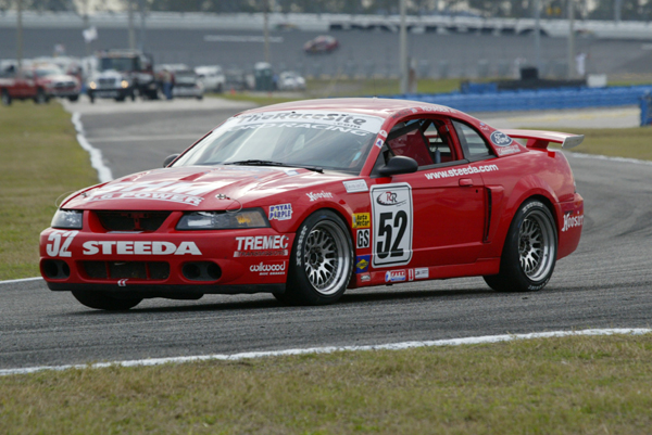 Rolex_24_Daytona_Feb_3_6_2005_DL_3_306