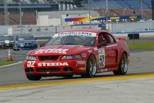 Rolex_24_Daytona_Feb_3_6_2005_DL_4_122